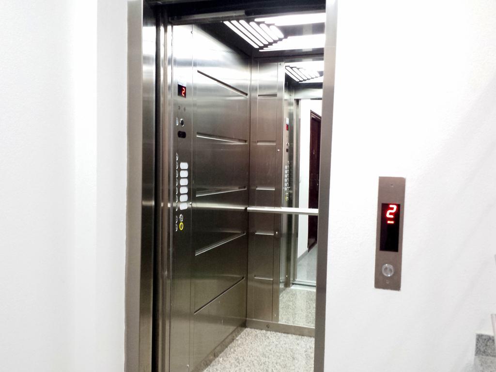 Apartments Palma Dobra Voda Luaran gambar