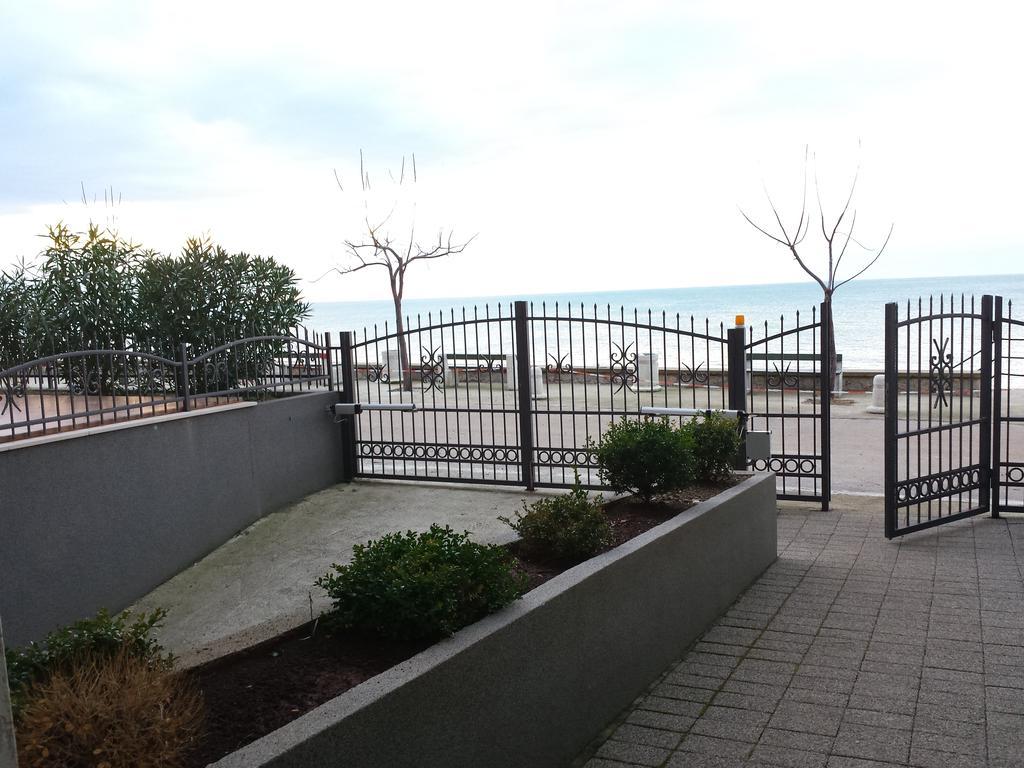 Apartments Palma Dobra Voda Luaran gambar
