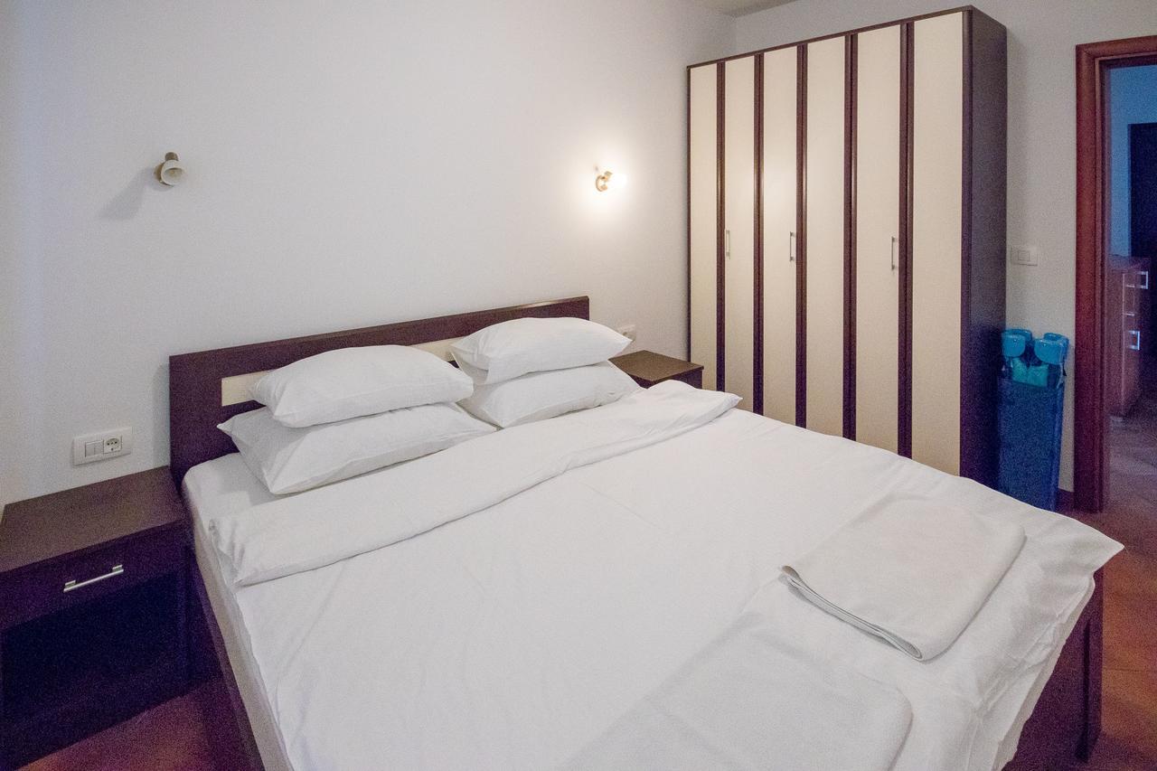 Apartments Palma Dobra Voda Luaran gambar