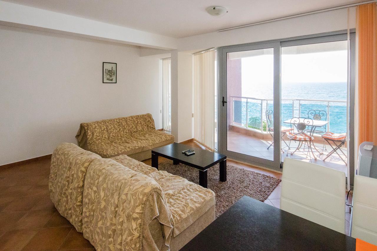 Apartments Palma Dobra Voda Luaran gambar
