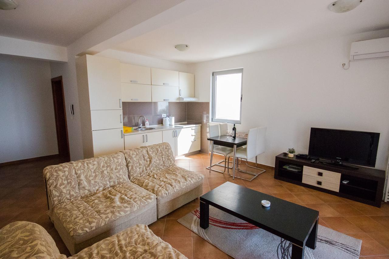 Apartments Palma Dobra Voda Luaran gambar
