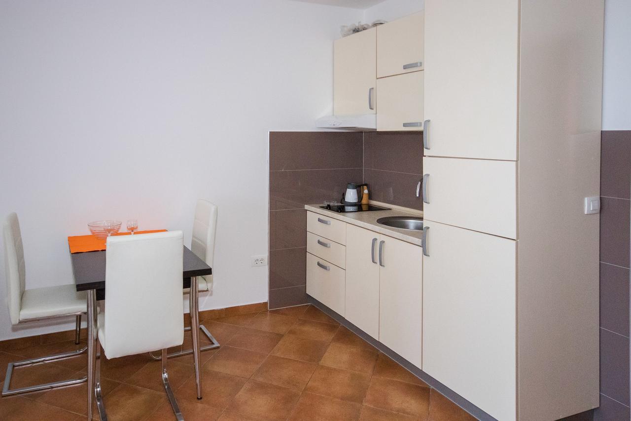 Apartments Palma Dobra Voda Luaran gambar