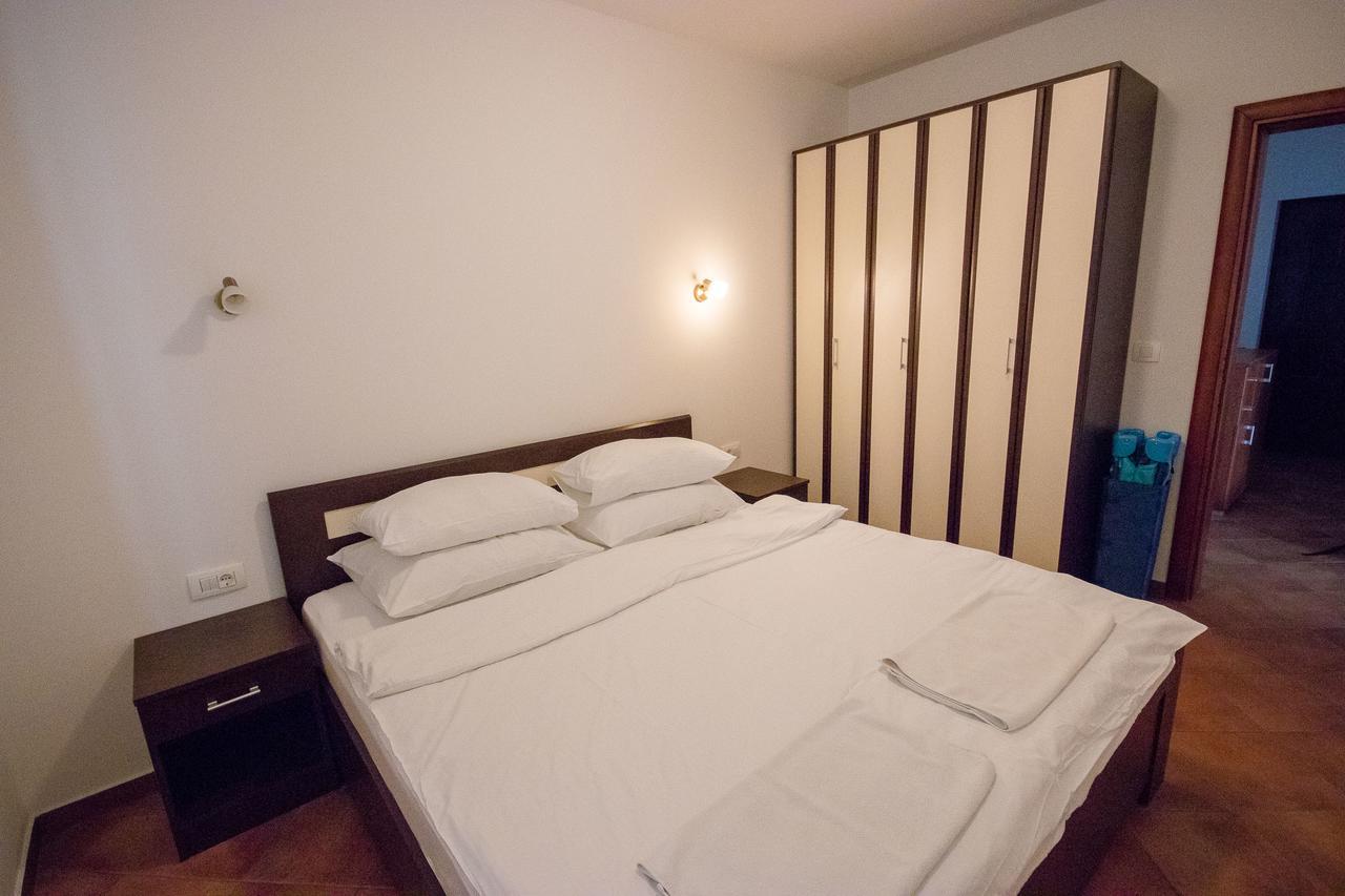 Apartments Palma Dobra Voda Luaran gambar